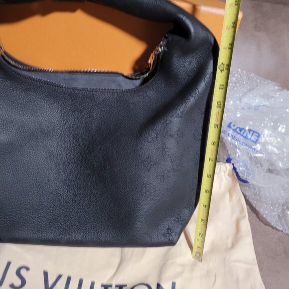 Louis Vuitton Why Knot MM Noir - Picture 14 of 16